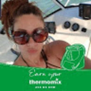 Meet your Posher, Nikki-lee correia